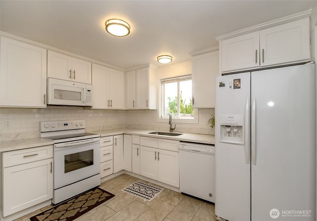 8802 8th Avenue W, Everett, WA 98204