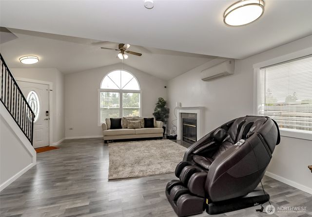 8802 8th Avenue W, Everett, WA 98204
