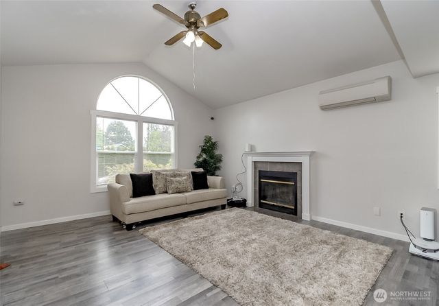 8802 8th Avenue W, Everett, WA 98204