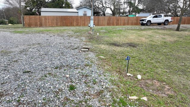 197 Quail Creek Circle, Pottsboro, TX 75076