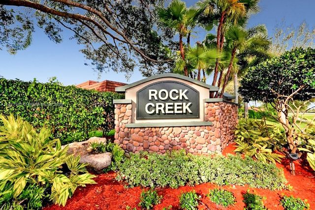 2880 Albatross Dr, Cooper City, FL 33026