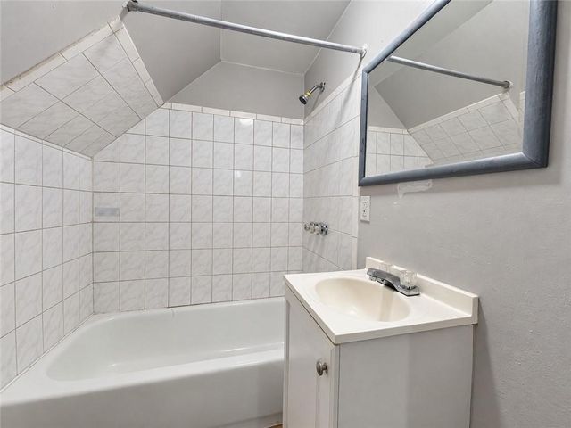 64 Murray Street, Rochester, NY 14606