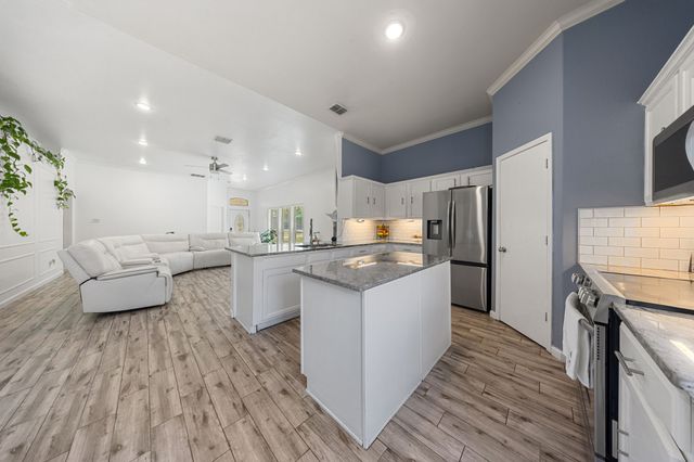 8275 Clarksprings Drive, Dallas, TX 75236