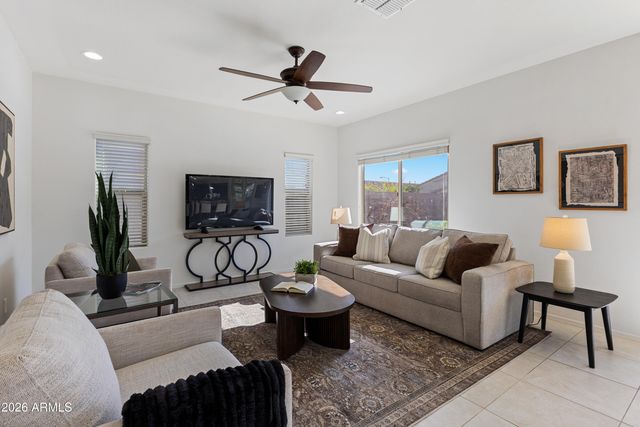 1819 W BONANZA Drive, Phoenix, AZ 85085