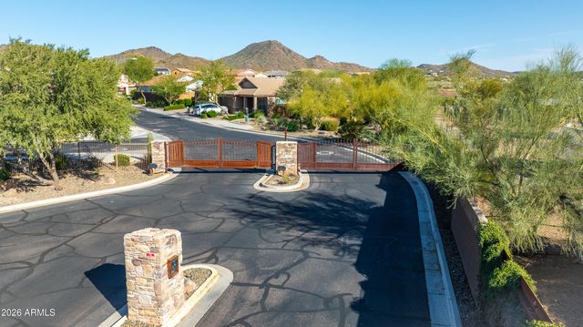 1819 W BONANZA Drive, Phoenix, AZ 85085