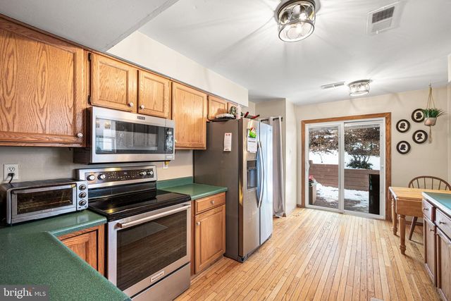 1221 RHODE ISLAND LN, Downingtown, PA 19335