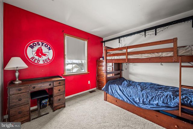 1221 RHODE ISLAND LN, Downingtown, PA 19335