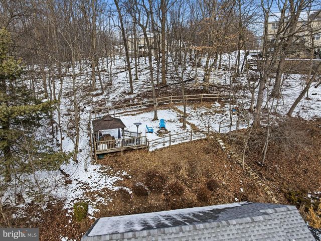 1221 RHODE ISLAND LN, Downingtown, PA 19335