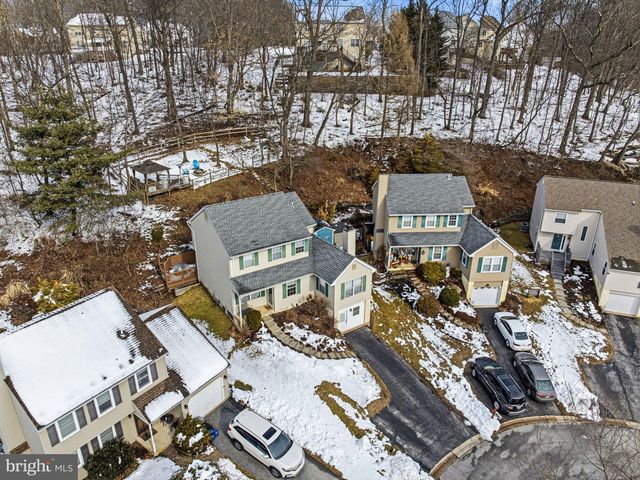 1221 RHODE ISLAND LN, Downingtown, PA 19335