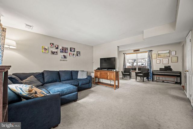 1221 RHODE ISLAND LN, Downingtown, PA 19335