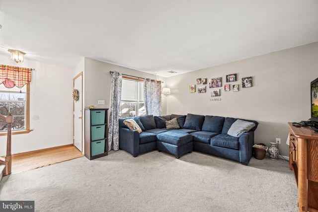 1221 RHODE ISLAND LN, Downingtown, PA 19335