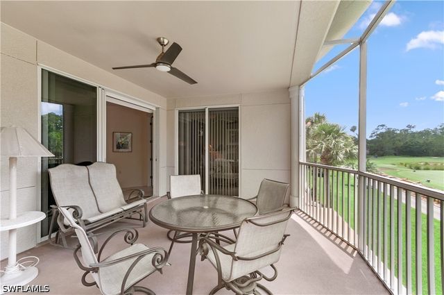 4853 Hampshire CT 105, Naples, FL 34112
