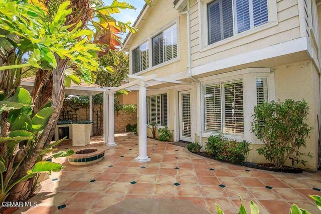 3035 Hollycrest Avenue, Thousand Oaks, CA 91362