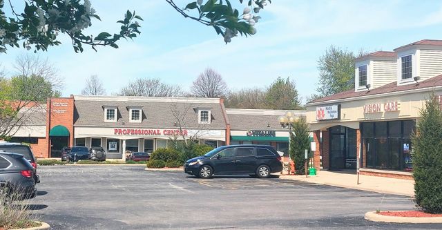 1795 S Washington Street 103, Naperville, IL 60565