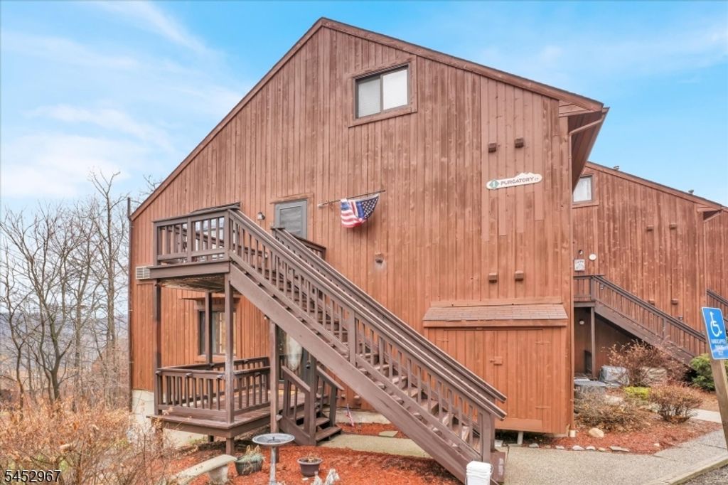 1 Purgatory Ct 9, Vernon Twp., NJ 07462 — exterior