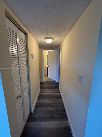 7650 Westwood Dr 509, Tamarac, FL 33321