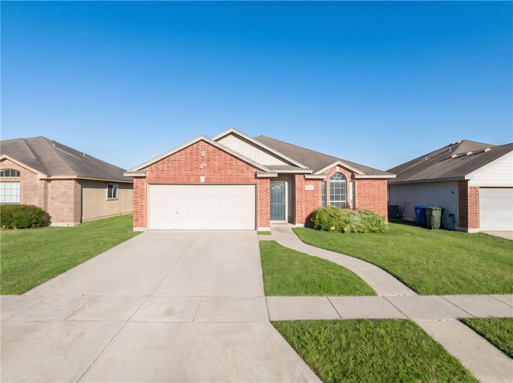3805 Los Arroyos Dr, Corpus Christi, TX 78414 — exterior