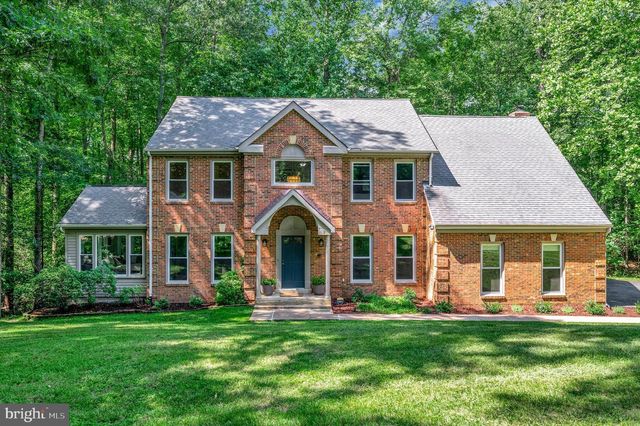 2 ENGLISH HILLS DR, Fredericksburg, VA 22406