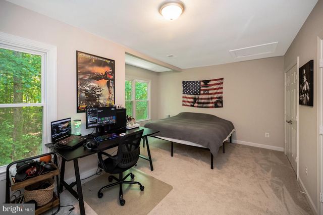 2 ENGLISH HILLS DR, Fredericksburg, VA 22406