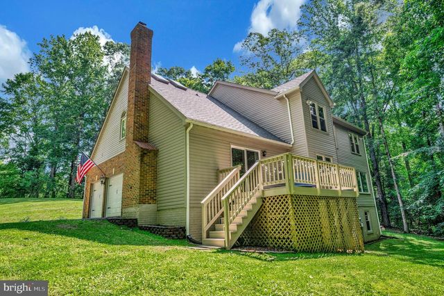 2 ENGLISH HILLS DR, Fredericksburg, VA 22406