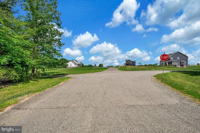 2 ENGLISH HILLS DR, Fredericksburg, VA 22406