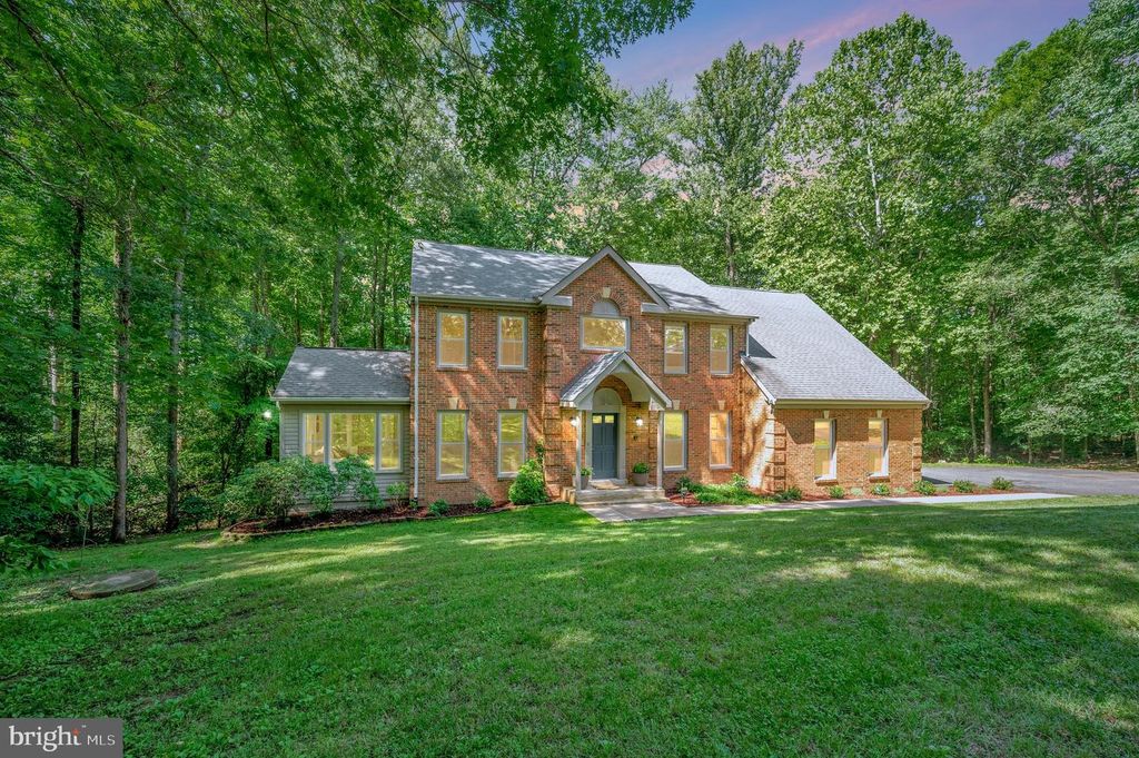 2 ENGLISH HILLS DR, Fredericksburg, VA 22406