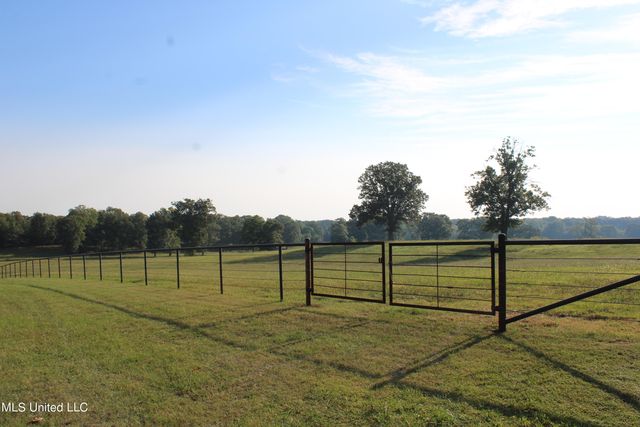 460 Myers Road, Byhalia, MS 38611