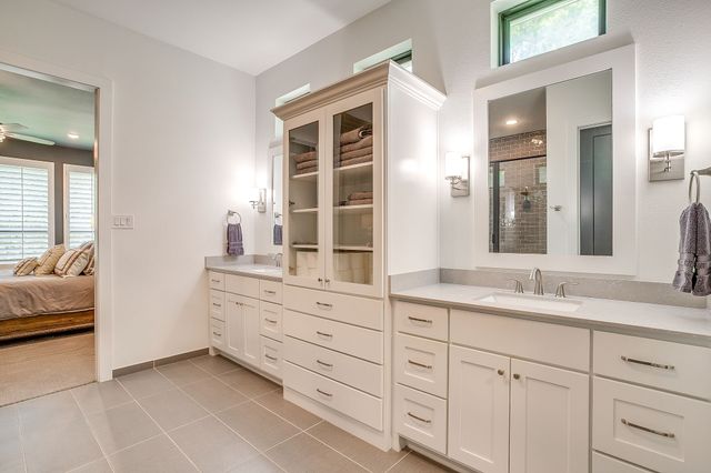 560 Prairie Timber Road, Burleson, TX 76028