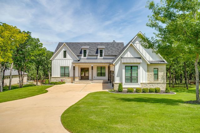 560 Prairie Timber Road, Burleson, TX 76028