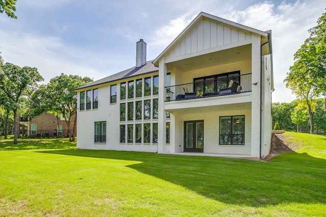 560 Prairie Timber Road, Burleson, TX 76028