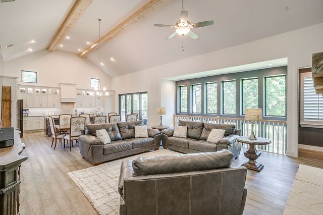 560 Prairie Timber Road, Burleson, TX 76028