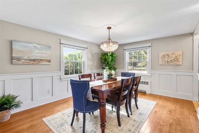 18 Massasoit Avenue, Barrington, RI 02806