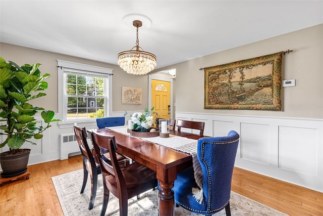 18 Massasoit Avenue, Barrington, RI 02806