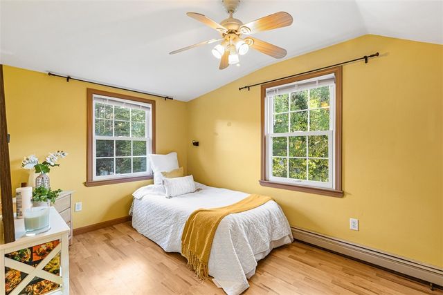 18 Massasoit Avenue, Barrington, RI 02806