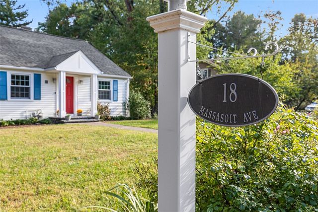 18 Massasoit Avenue, Barrington, RI 02806