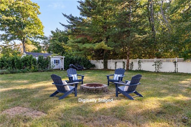 18 Massasoit Avenue, Barrington, RI 02806