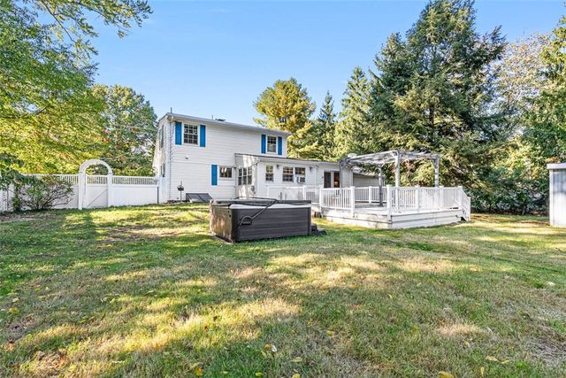 18 Massasoit Avenue, Barrington, RI 02806