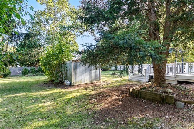 18 Massasoit Avenue, Barrington, RI 02806