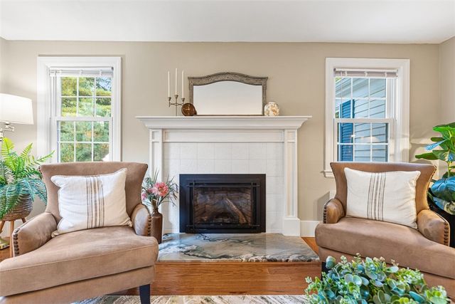 18 Massasoit Avenue, Barrington, RI 02806
