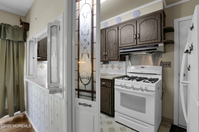 846 Center Street, Red Bank, NJ 07701