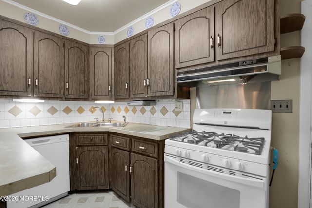 846 Center Street, Red Bank, NJ 07701