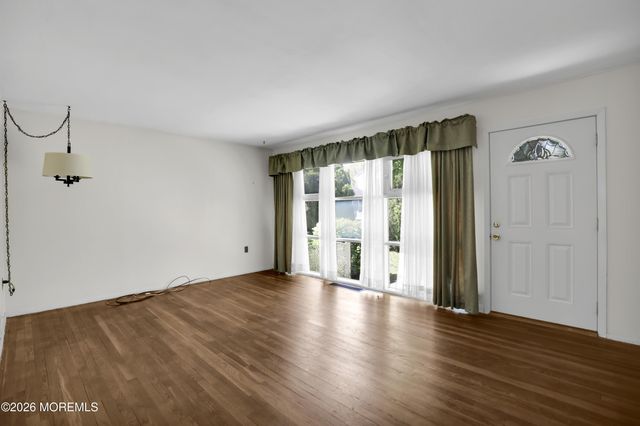 846 Center Street, Red Bank, NJ 07701