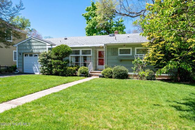 846 Center Street, Red Bank, NJ 07701