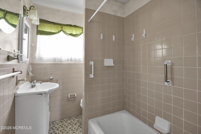 846 Center Street, Red Bank, NJ 07701