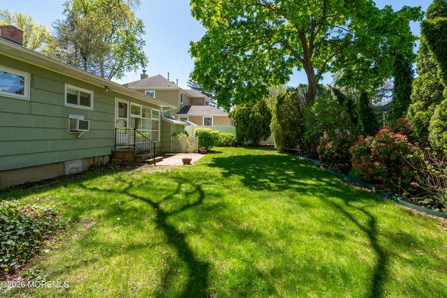846 Center Street, Red Bank, NJ 07701