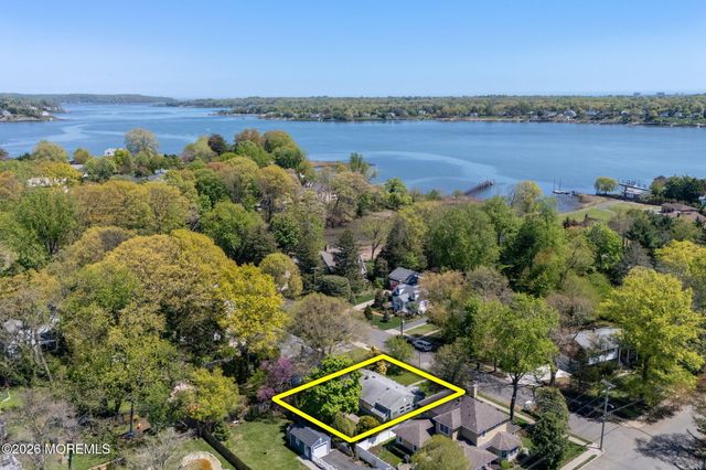 846 Center Street, Red Bank, NJ 07701