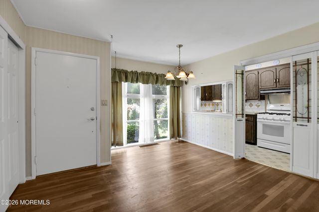 846 Center Street, Red Bank, NJ 07701