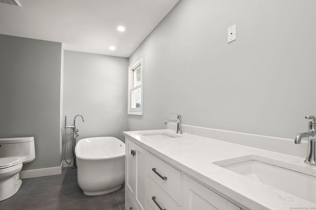 24 Appletree Lane, Norwalk, CT 06850