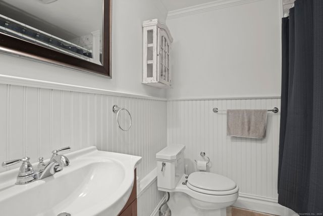 24 Appletree Lane, Norwalk, CT 06850