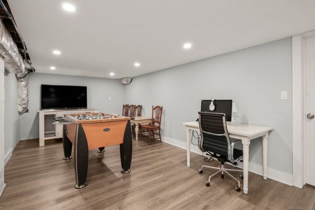 24 Appletree Lane, Norwalk, CT 06850